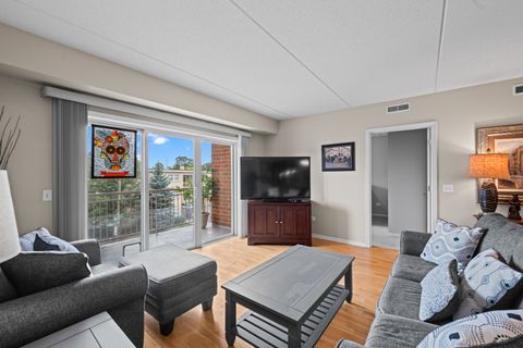 Tiny photo for 395 Graceland Avenue #308, Des Plaines, IL 60016 (MLS # 12510543)