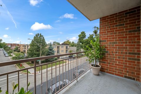 Tiny photo for 395 Graceland Avenue #308, Des Plaines, IL 60016 (MLS # 12510543)