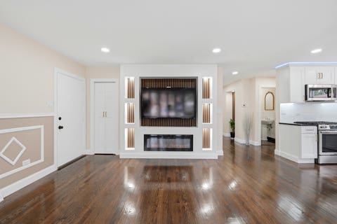 Tiny photo for 1056 W 107th Place, Chicago, IL 60643 (MLS # 12675554)