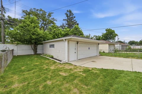Tiny photo for 1056 W 107th Place, Chicago, IL 60643 (MLS # 12675554)
