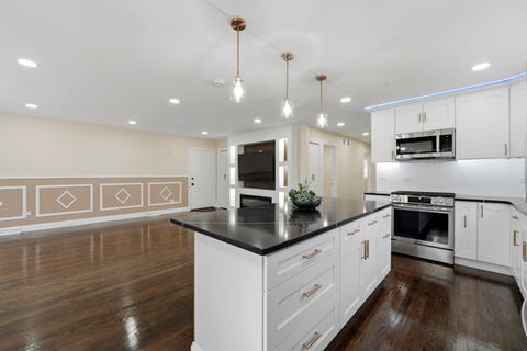Tiny photo for 1056 W 107th Place, Chicago, IL 60643 (MLS # 12675554)