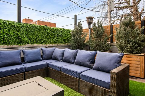 Tiny photo for 3918 S King Drive #1S, Chicago, IL 60653 (MLS # 12675931)