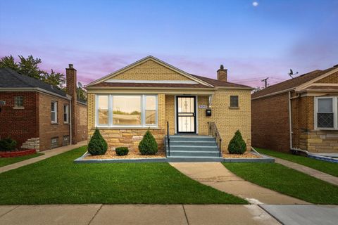 Tiny photo for 9043 S Luella Avenue, Chicago, IL 60617 (MLS # 12496093)