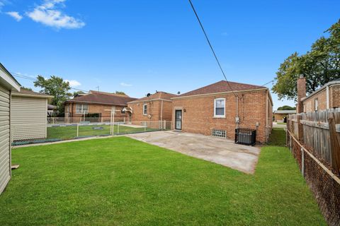 Tiny photo for 9043 S Luella Avenue, Chicago, IL 60617 (MLS # 12496093)