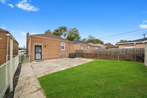 Tiny photo for 9043 S Luella Avenue, Chicago, IL 60617 (MLS # 12496093)