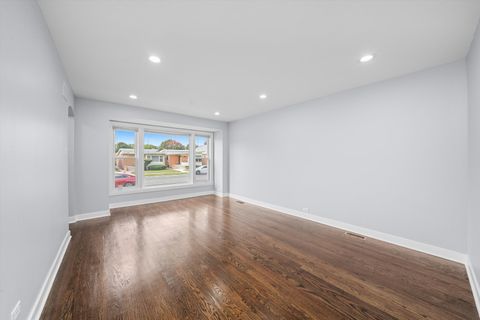 Tiny photo for 9043 S Luella Avenue, Chicago, IL 60617 (MLS # 12496093)
