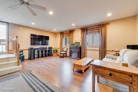 Tiny photo for 929 Lincoln Street, Minonk, IL 61760 (MLS # 12524548)