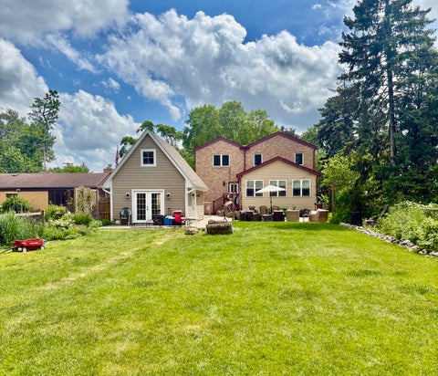 Tiny photo for 3218 W 97th Street, Evergreen Park, IL 60805 (MLS # 12674531)
