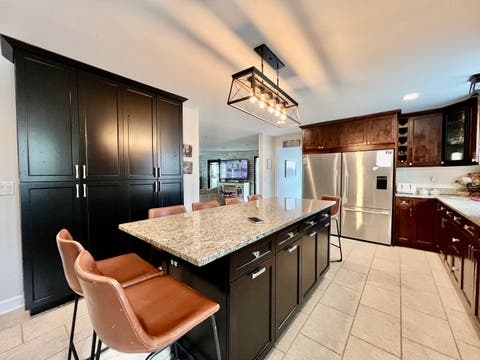 Tiny photo for 3218 W 97th Street, Evergreen Park, IL 60805 (MLS # 12674531)