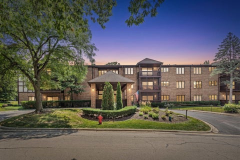 Tiny photo for 7737 W Golf Drive #302, Palos Heights, IL 60463 (MLS # 12713493)