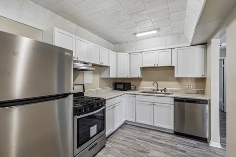 Tiny photo for 1760 BRISTOL Walk #B, Hoffman Estates, IL 60169 (MLS # 12797364)