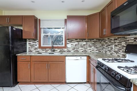 Tiny photo for 4 AMY Drive, Oswego, IL 60543 (MLS # 12499215)