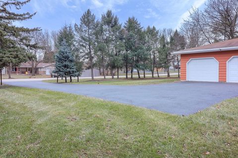 Tiny photo for 4 AMY Drive, Oswego, IL 60543 (MLS # 12499215)
