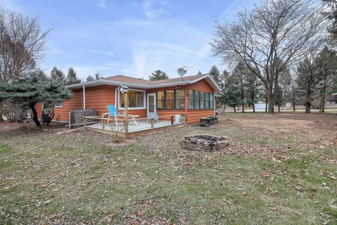 Tiny photo for 4 AMY Drive, Oswego, IL 60543 (MLS # 12499215)