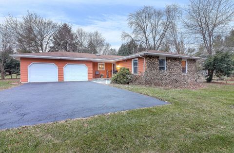 Tiny photo for 4 AMY Drive, Oswego, IL 60543 (MLS # 12499215)