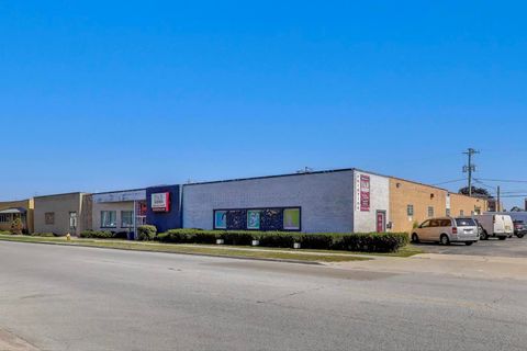 Tiny photo for 1723 N 25TH Avenue, Melrose Park, IL 60160 (MLS # 12480301)