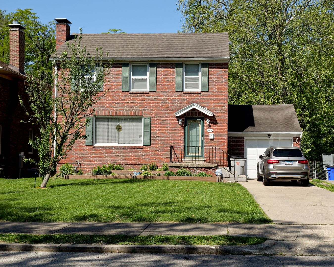349 N Oakcrest Avenue