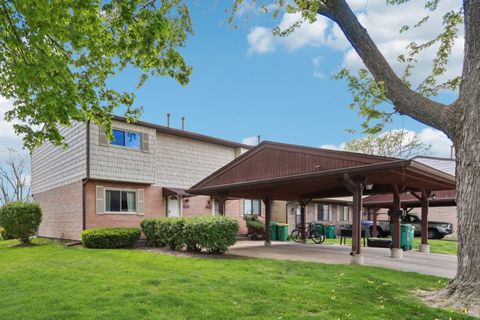 1771 Shoshonee Trail Wheeling IL 60090