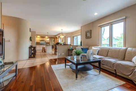 Tiny photo for 2755 Manu Court, Glenview, IL 60026 (MLS # 12620092)