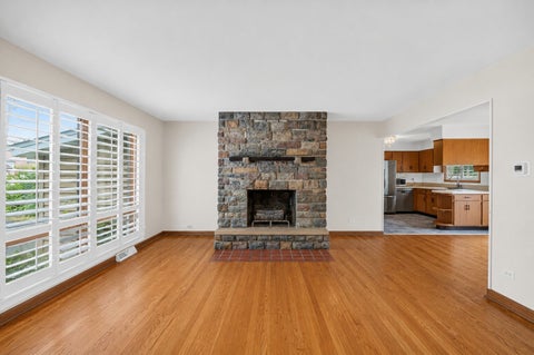 Tiny photo for 145 Dole Avenue, Crystal Lake, IL 60014 (MLS # 12737438)