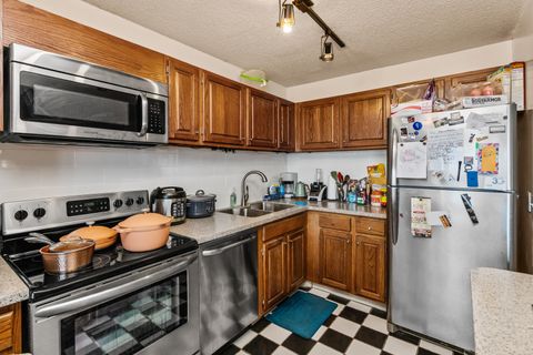 Tiny photo for 801 S PLYMOUTH Court #504, Chicago, IL 60605 (MLS # 12600862)