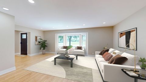 Tiny photo for 717 S 4th Avenue, Libertyville, IL 60048 (MLS # 12446302)