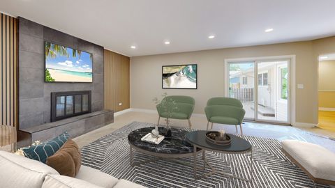 Tiny photo for 717 S 4th Avenue, Libertyville, IL 60048 (MLS # 12446302)