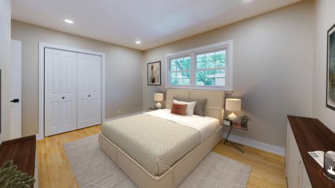 Tiny photo for 717 S 4th Avenue, Libertyville, IL 60048 (MLS # 12446302)