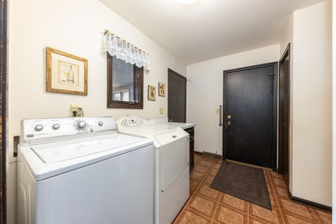 Tiny photo for 2021 Alschuler Drive, Aurora, IL 60506 (MLS # 12620942)