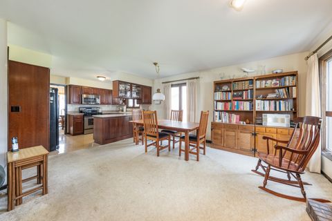 Tiny photo for 2021 Alschuler Drive, Aurora, IL 60506 (MLS # 12620942)