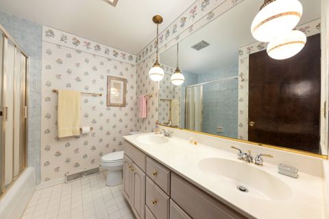 Tiny photo for 2021 Alschuler Drive, Aurora, IL 60506 (MLS # 12620942)