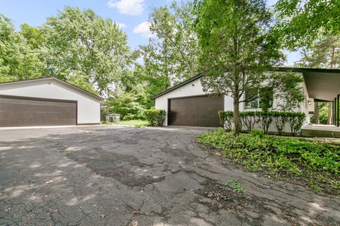 Tiny photo for 617 S Busse Road, Mount Prospect, IL 60056 (MLS # 12761276)