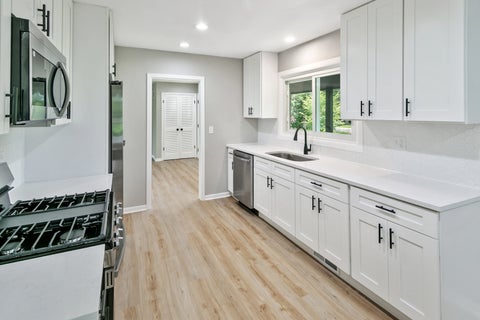 Tiny photo for 617 S Busse Road, Mount Prospect, IL 60056 (MLS # 12761276)
