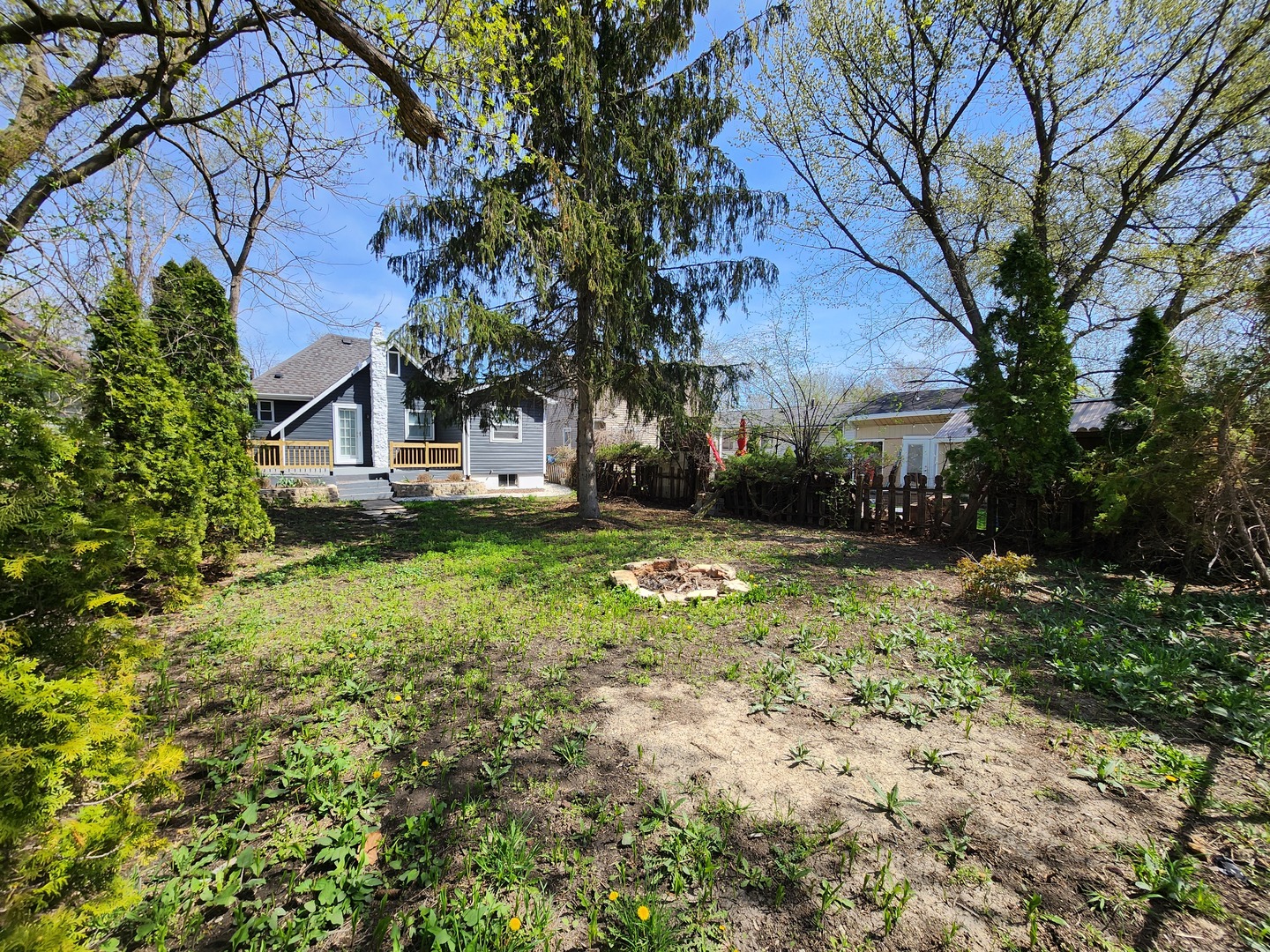 13 E Lake Shore Drive