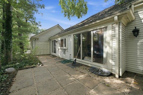 Tiny photo for 1 Court Of Bucks County, Lincolnshire, IL 60069 (MLS # 12740210)