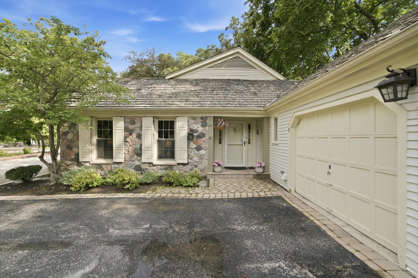 1 Court Of Bucks County