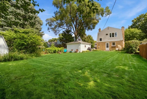 Tiny photo for 718 S Chestnut Avenue, Arlington Heights, IL 60005 (MLS # 12766172)