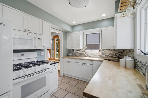 Tiny photo for 718 S Chestnut Avenue, Arlington Heights, IL 60005 (MLS # 12766172)