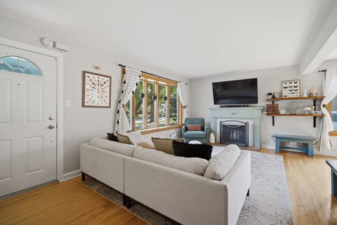 Tiny photo for 718 S Chestnut Avenue, Arlington Heights, IL 60005 (MLS # 12766172)
