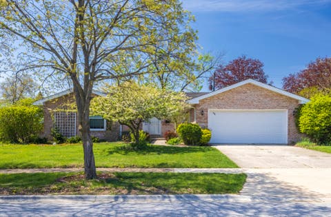 Photo of 920 MacArthur Drive, Chicago Heights, IL 60411 (MLS # 12721630)