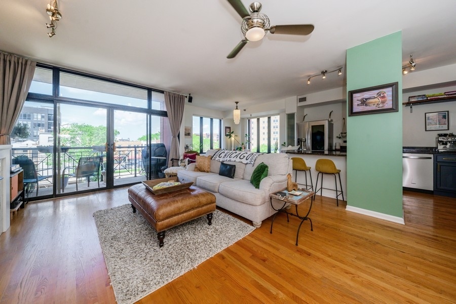 3232 N Halsted Street D412