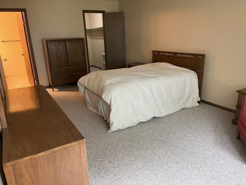 Tiny photo for 711 S River Road #401, Des Plaines, IL 60016 (MLS # 12456678)