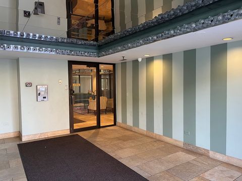 Tiny photo for 711 S River Road #401, Des Plaines, IL 60016 (MLS # 12456678)