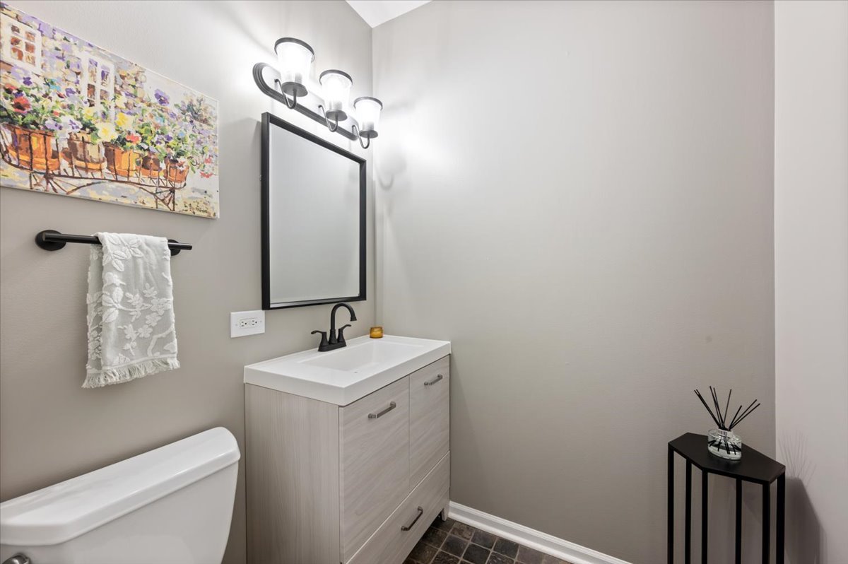 1214 W School Street