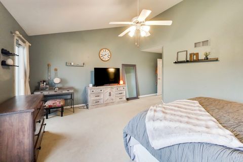 Tiny photo for 334 Bristol Lane, Fox River Grove, IL 60021 (MLS # 12604349)