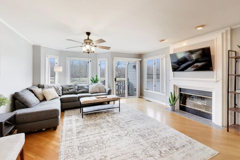 Tiny photo for 334 Bristol Lane, Fox River Grove, IL 60021 (MLS # 12604349)