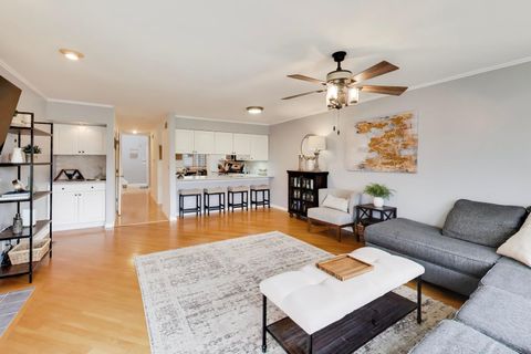 Tiny photo for 334 Bristol Lane, Fox River Grove, IL 60021 (MLS # 12604349)