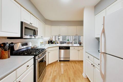 Tiny photo for 334 Bristol Lane, Fox River Grove, IL 60021 (MLS # 12604349)