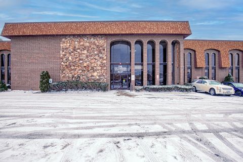 4647 W 103rd Street 2A Oak Lawn IL 60453