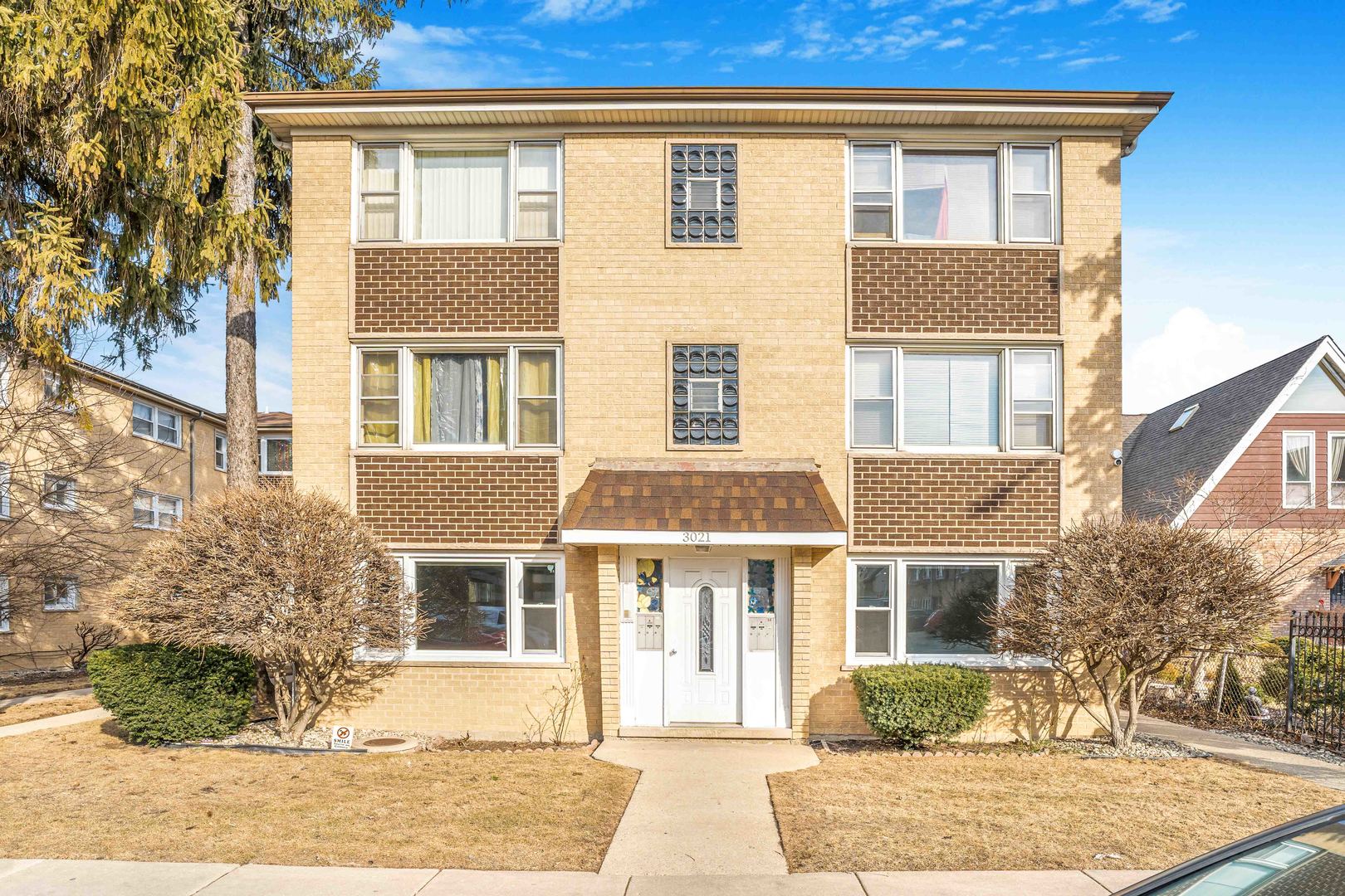 3021 N Harlem Avenue 1W